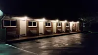 Paradise Resort Saratoga - Motels