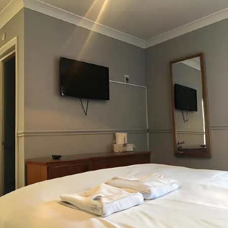 The Crown Hotel