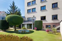 Hotel Albert 1er Hotels in Rueil-Malmaison