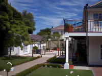 Constantia White Lodge Guest House Hotels in Constantia