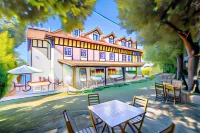 Hotel Torres de Somo