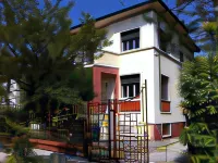 Lucca In Villa Elisa & Gentucca - Bed and breakfast