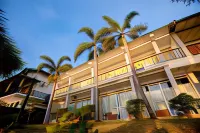 Lake Wind Hotel