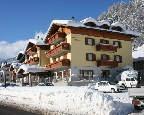 Hotel Pezzotti Hotels in Pellizzano