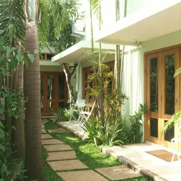 The Gecho Inn Town