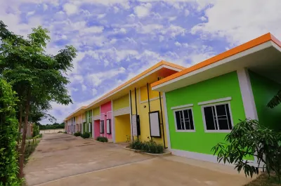 The Palm Resort Kampeang Saen. Hotel in zona Faculty of Education and Development Sciences, Kasetsart University