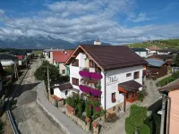 VeLa Hotels near Town Hall