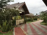 大城府佩尼房子旅館 - 家庭旅館