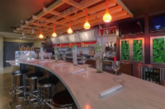 コートヤード・バイ マリオット・メドフォード・エアポート