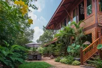 Cattani's Riverside Home Các khách sạn ở Ayutthaya
