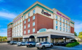 Drury Inn & Suites St. Louis Forest Park