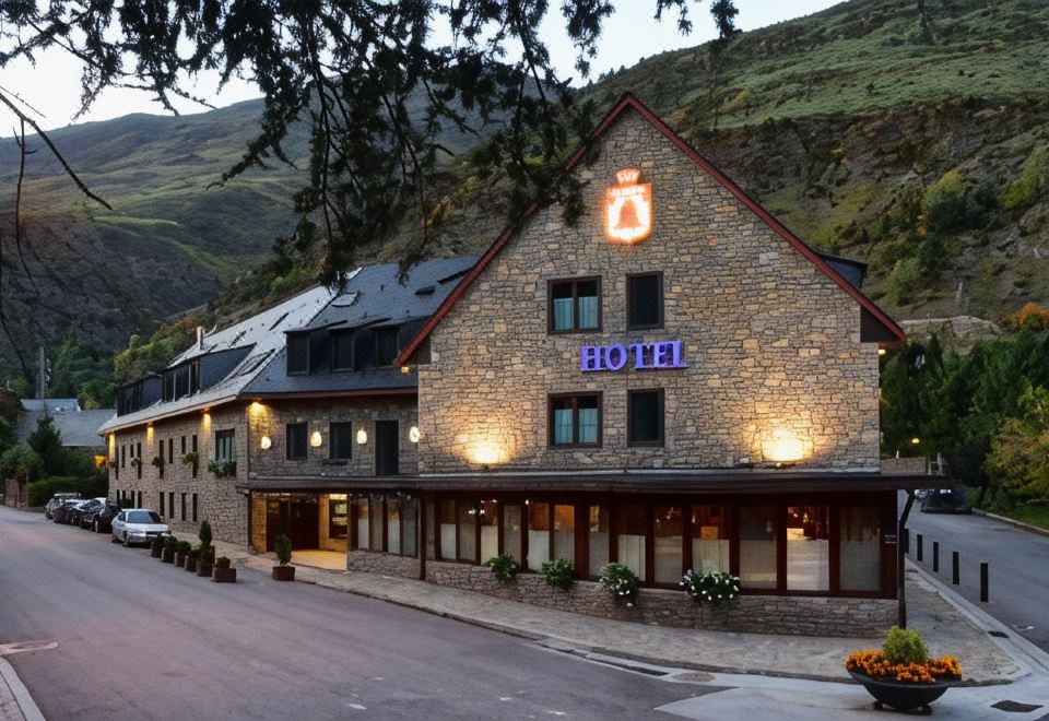 hotel overview picture