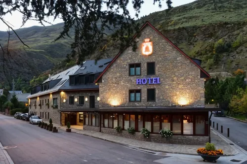 Hotel Vilagaros Hotels in Naut Aran