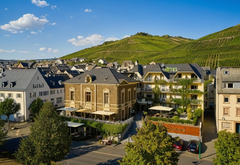 hotel overview picture