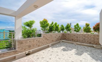 FabHotel Anchorage Inn - Nr Axis Mall