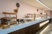 Queen Olga Hotel
