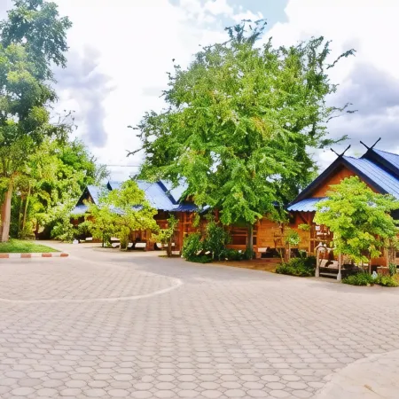 Baan Suan Darb Porn Resort