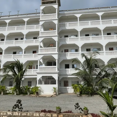 Milalana Guest Hotel & Residences
