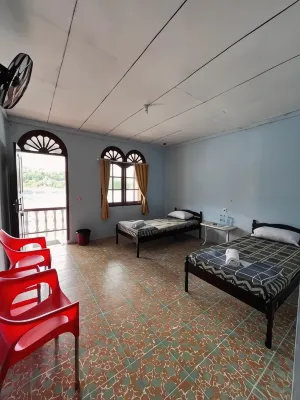 Abadi Guest House Hotels in Tuktuk Siadong