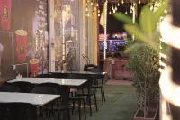 Onyx Hotel Apartments - Maha Hospitality Group - 2-Star