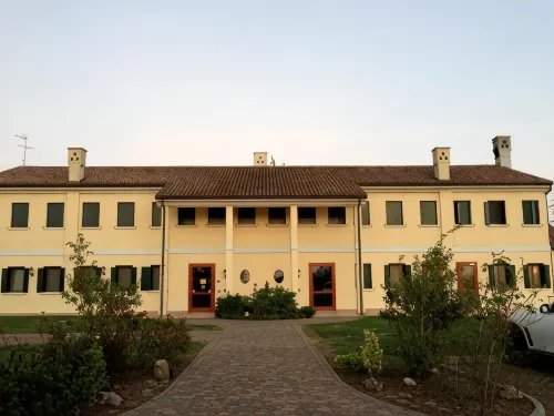Il Paradello Albergo Ristorante Hotels in Porto Viro