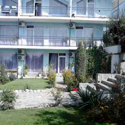 藍櫻草飯店 Hotel Exterior