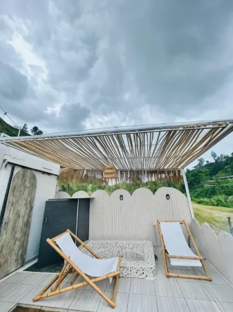 Kawoeng Glamping Отели в г. Cisarua