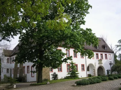 Schloss Triestewitz Hôtels à : Zwethau
