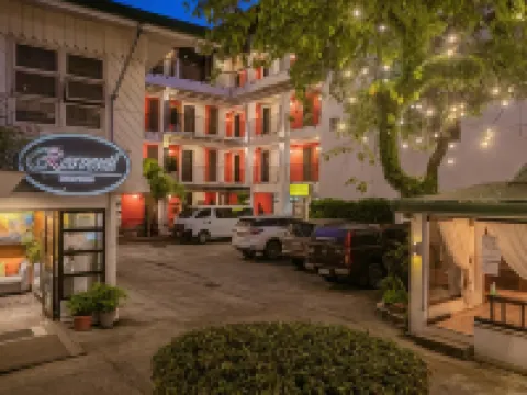 ロスヴェニル ホテル タクロバンのホテル