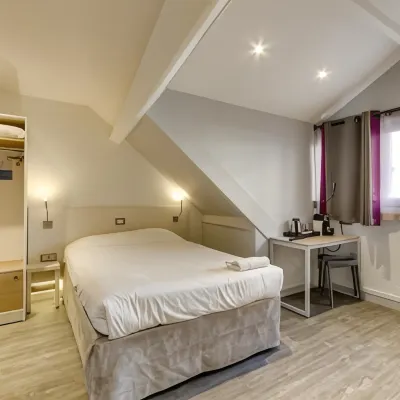Kyriad Paris 12 - Nation Hotels near Picpus Metro Station