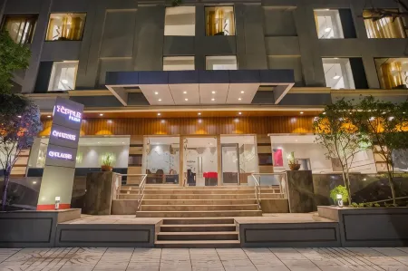 7 Apple Hotel - Viman Nagar Pune