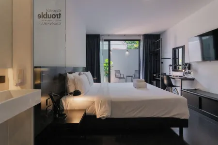 Bed Chiangmai Gate- Adults Only