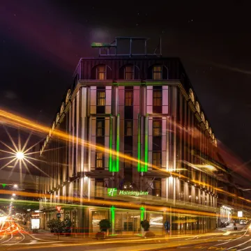 Holiday Inn MILAN - GARIBALDI STATION by IHG Отели рядом с достопримечательностью «Жилой комплекс «Вертикальный лес»»