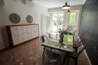 Dimora 16 Rooms & Garden