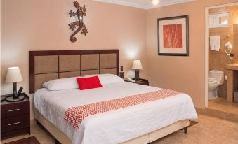 Ramada by Wyndham Tikal Isla de Flores