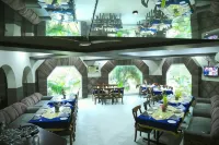 Kingdom Hotel Hotels in Bugipura