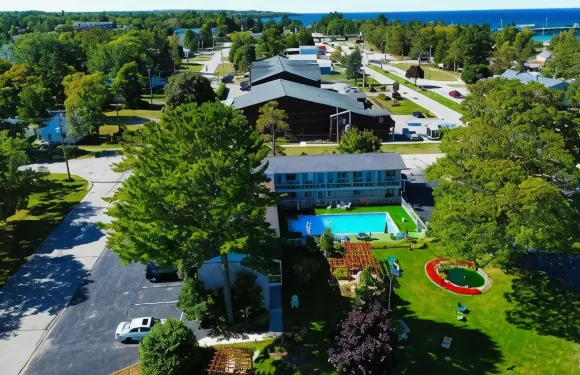 美國精品旅館 - 湖景