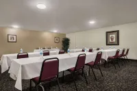 Baymont by Wyndham Hearne Hotels in Franklin