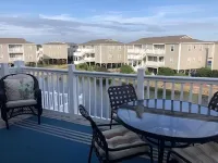 Coastal Condo in OIB NC!