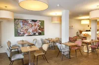 Hotel am Peterstor - breakfast