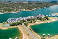 Color Pop by the Pool! Hotels near Lake Travis