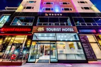 HS Tourist Hotel Отели рядом с достопримечательностью «Остров Одонго»