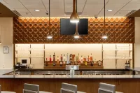 Wingate by Wyndham Hurricane WV - bar