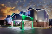 La Quinta Inn & Suites by Wyndham Stonington-Mystic Area فنادق في ويسترلي
