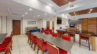 Holiday Inn Express SOUTH BURLINGTON by IHG - Desayuno