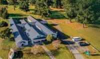 Harewood Lodge Hotels in West Melton