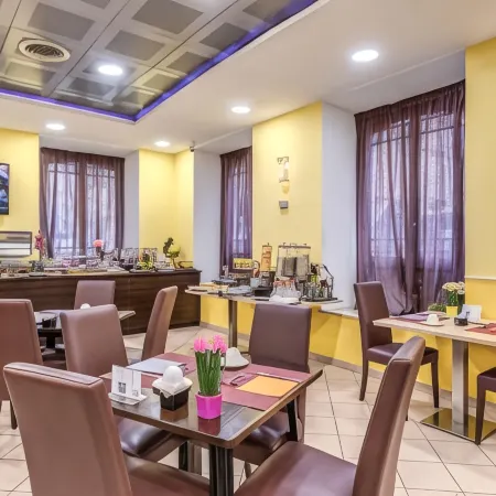 Hotel Ottaviano Augusto Отели рядом с достопримечательностью «Станция метро Cipro»
