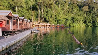 Amornkeeree Khaosok Camping Hotel a Phrasaeng