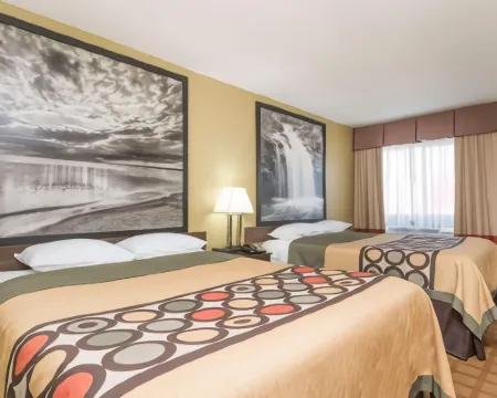 萊克湖温德姆速8酒店 賴斯萊克酒店