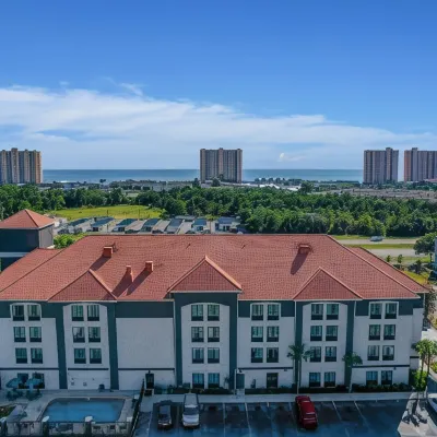 La Quinta Inn & Suites by Wyndham PCB Pier Park Area Hotels near Pier Park